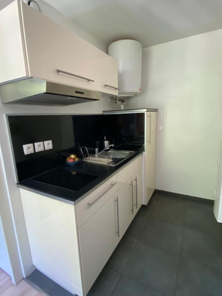 Charman Studi Au Coeur De Lille Apartman Kültér fotó
